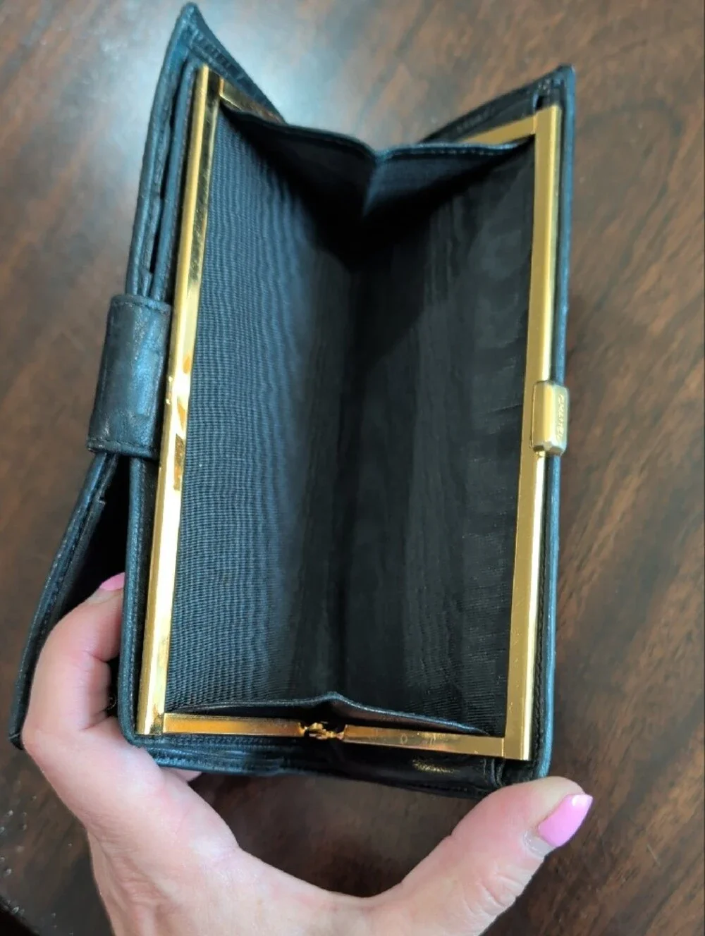 CHANEL Black Quilted Leather Crossbody Wallet with Gold Chain